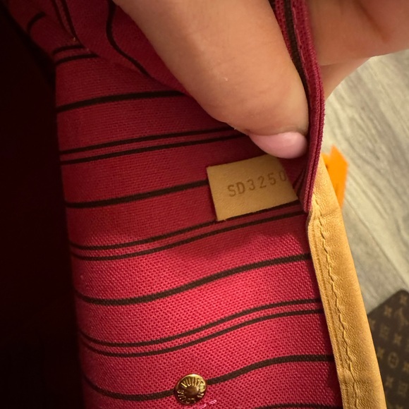 louis vuitton nevertull gm - Picture 11 of 13